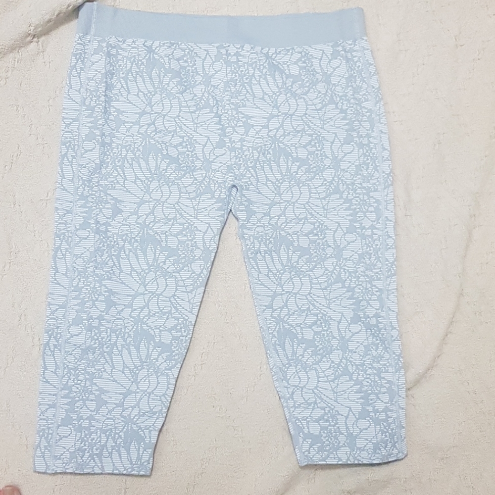 Fabletics Sebastian Mid Rise Tights NWT